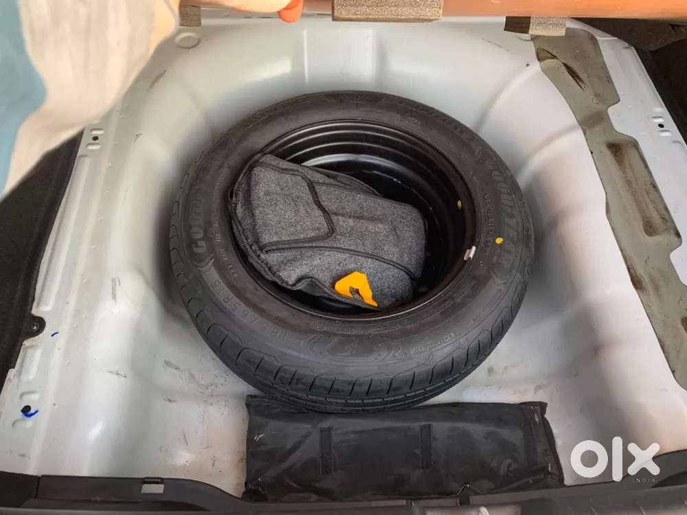 Hyundai Verna 1.5 Sx Petrol Mt, 2023, Petrol