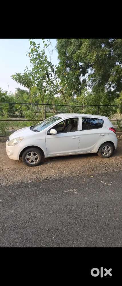 Hyundai I20 Sportz, Vip Gold Number,