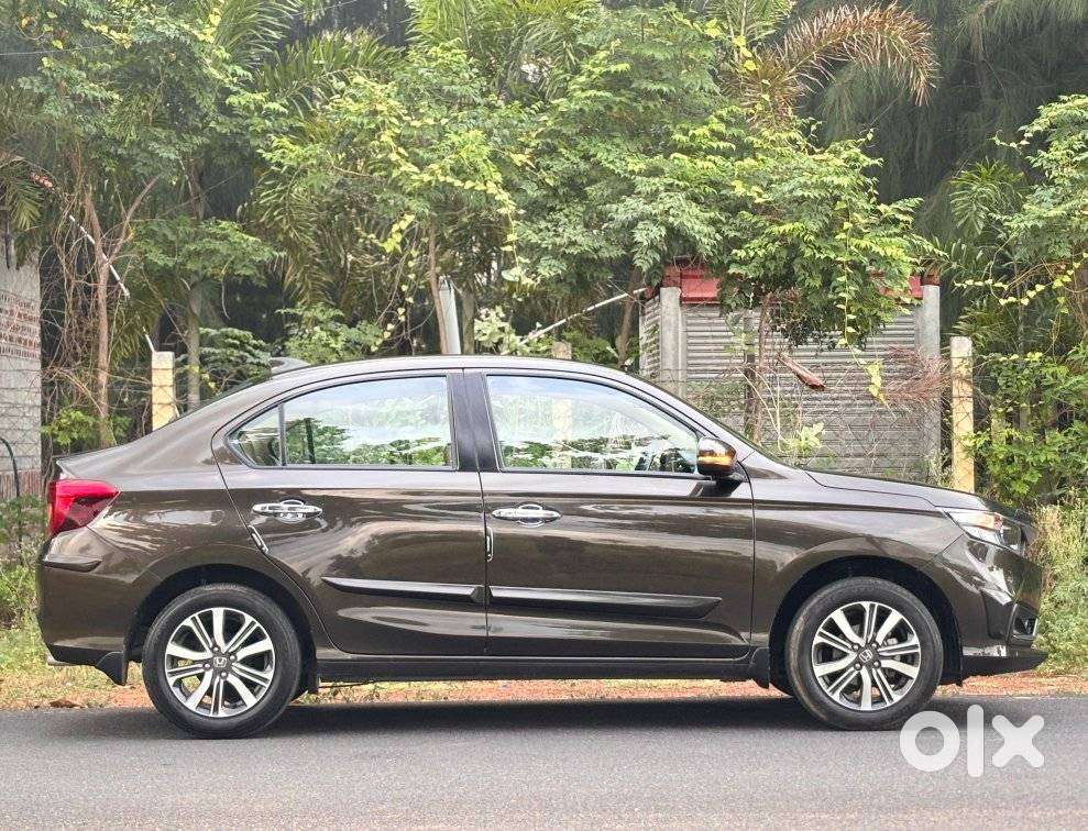 Honda Amaze, 2023, Petrol
