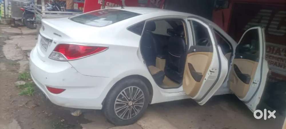 Hyundai Verna 1.4 Crdi 2011 Diesel Manual