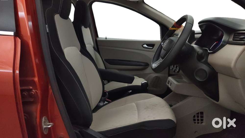 Renault Triber Rxt Easy-r Amt, 2025, Petrol