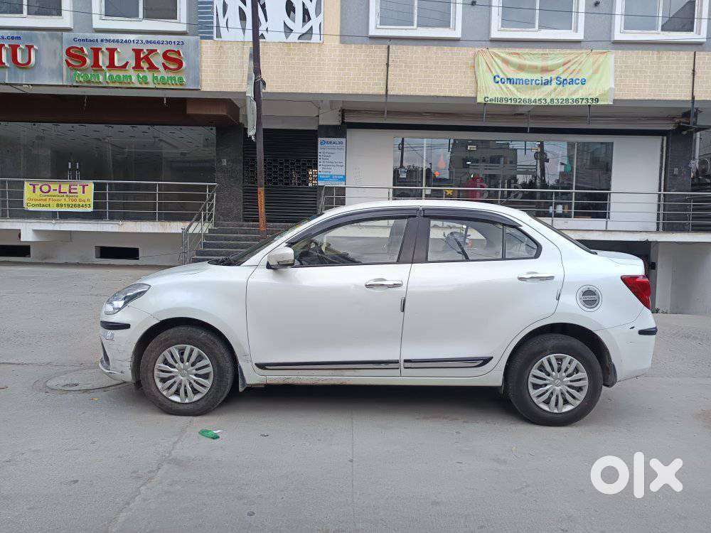 Maruti Suzuki Swift Dzire Vxi Optional, 2023, Petrol