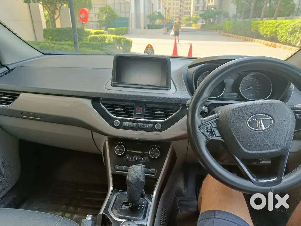 Tata Nexon Diesel Xza+ Dual Tone