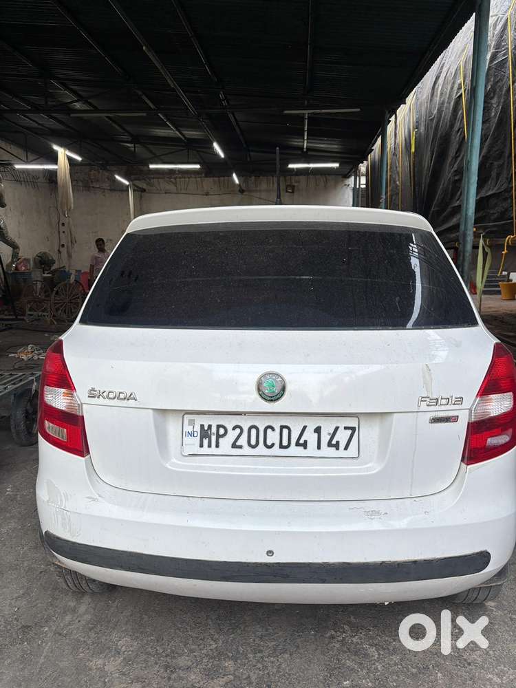 Skoda Fabia Petrol Manual 2013
