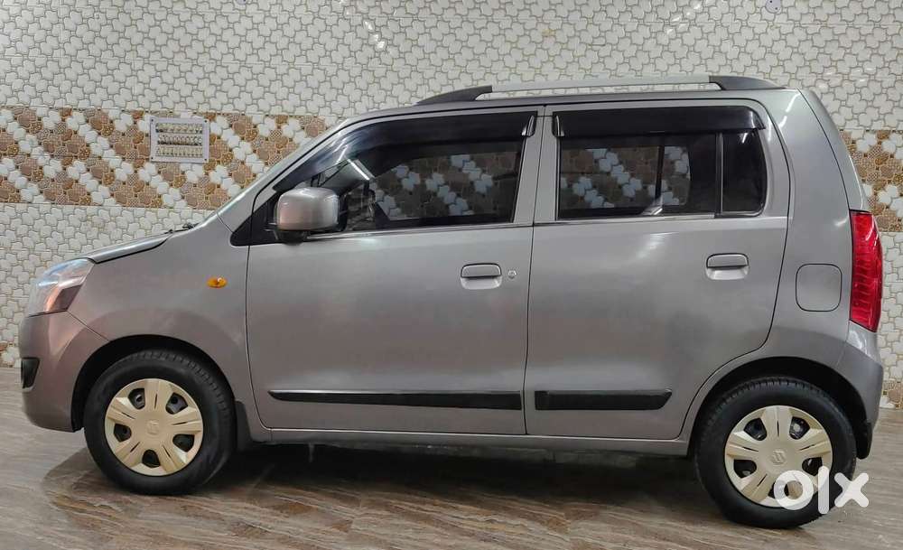 Maruti Suzuki Wagon R Vxi Amt1.2, 2018, Petrol