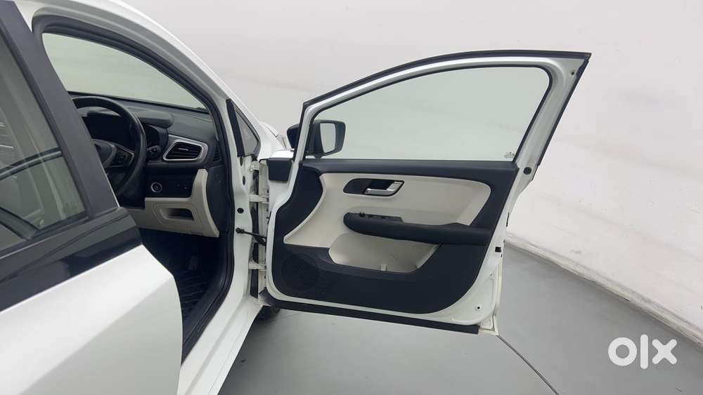 Tata Altroz 1.2 Xz Plus I-turbo, 2022, Petrol