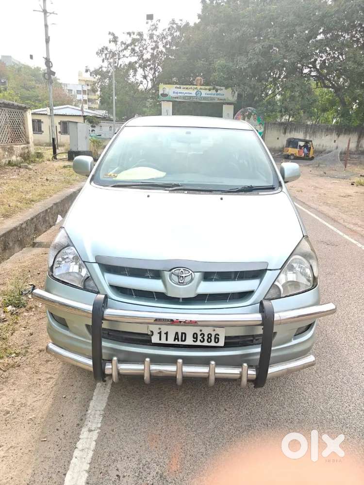 Toyota Innova 2008 Diesel Well Maintained Showroom Service.