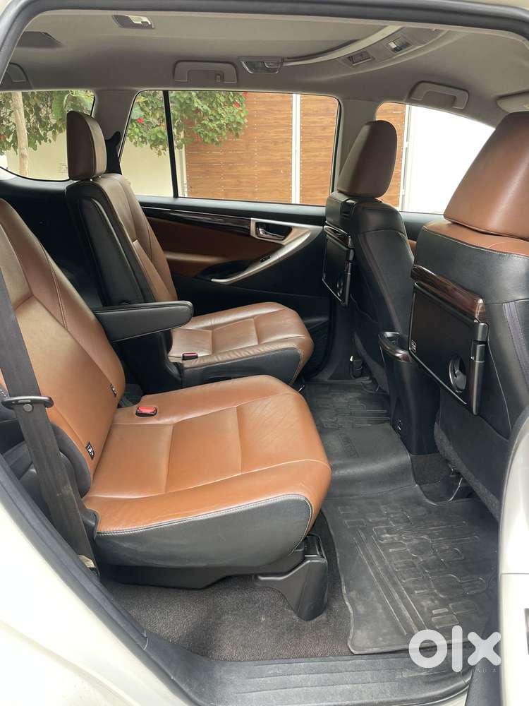 Toyota Innova Crysta 2.8z Automatic, 2018, Diesel