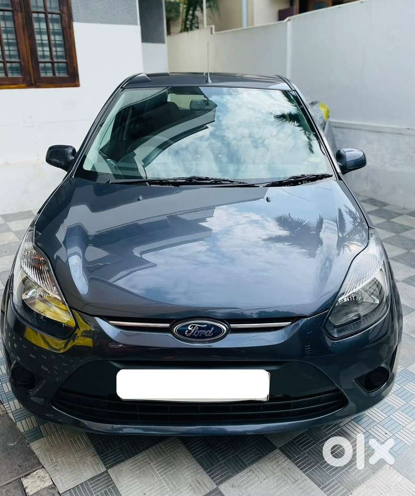 Ford Figo 2011 Manual Petrol 1.2 Titanium Plus 50000 Km Showroom Con
