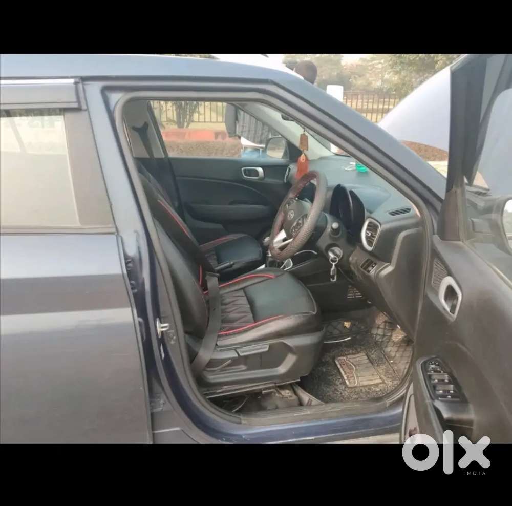 Hyundai Venue Petrol Manual 2021