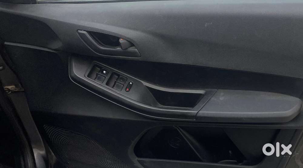 Tata Tiago Nrg Petrol, 2022, Petrol