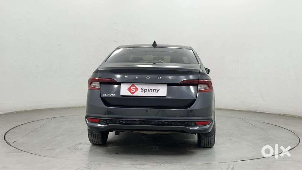 Skoda Slavia Active 1.0l Tsi Mt, 2022, Petrol