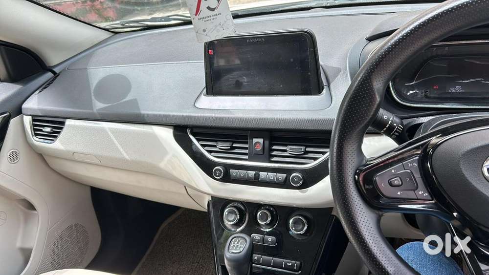 Tata Nexon Petrol 2021