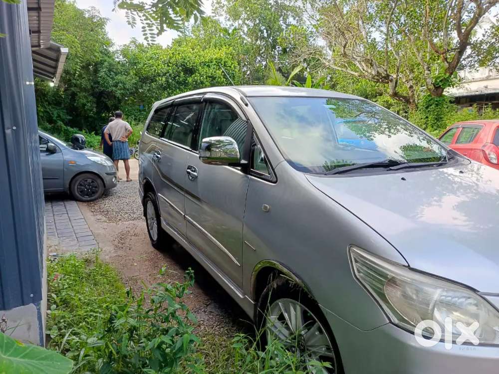 Toyota Innova 2.5 G 2013 Diesel Manual