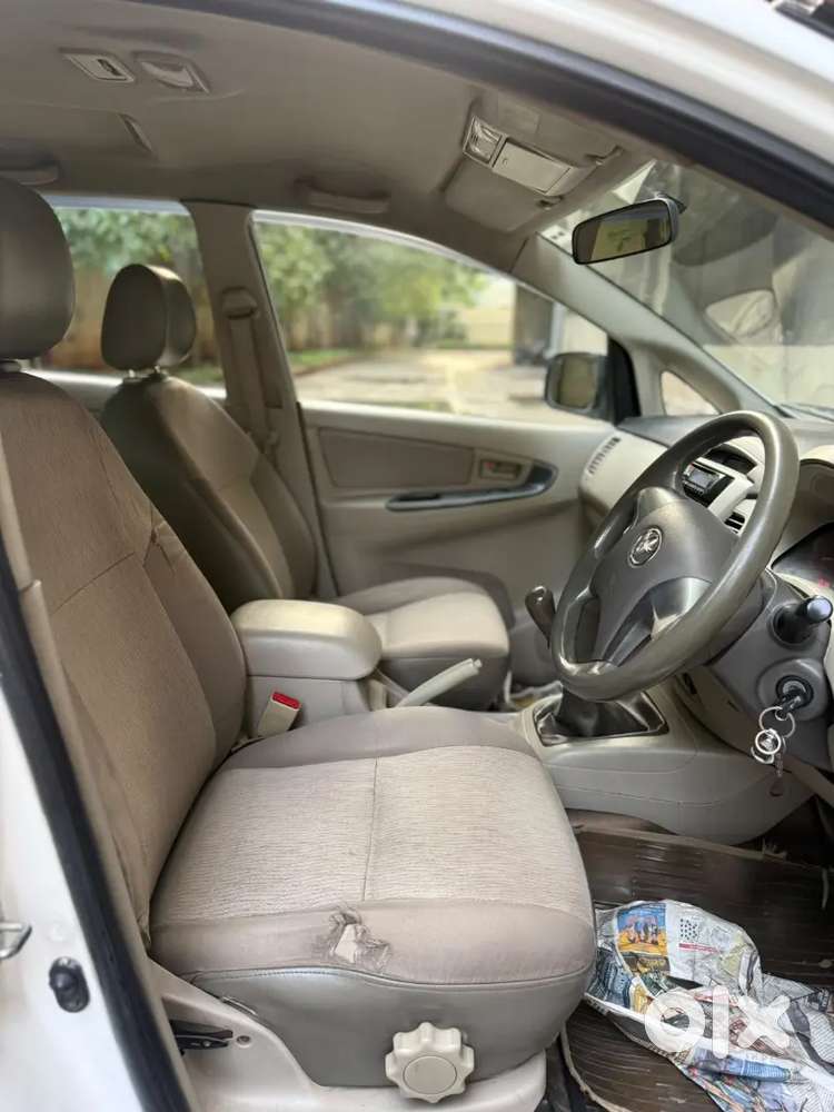 Toyota Innova 2014