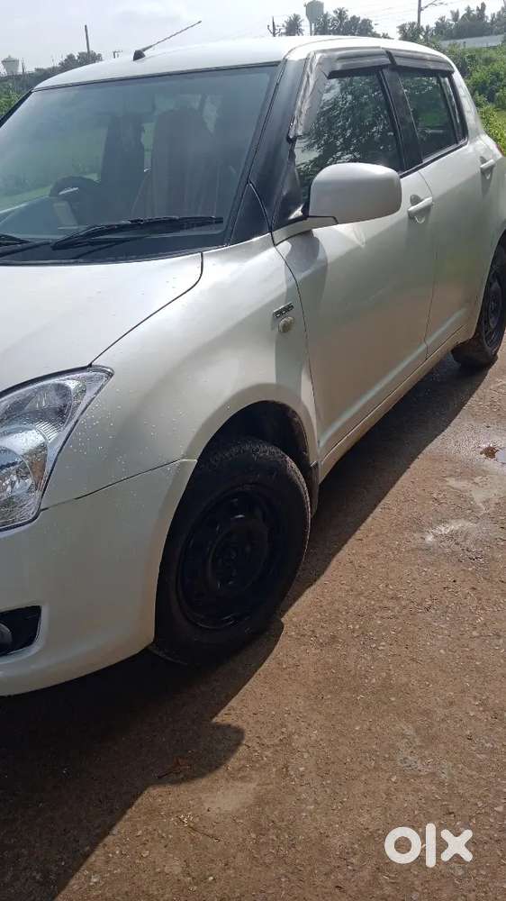 Maruti Suzuki Swift 2011