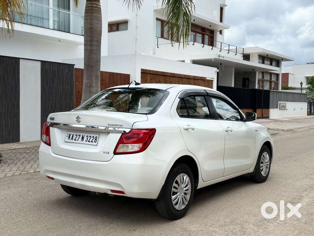 Maruti Suzuki Swift Dzire 1.2 Vxi, 2017, Petrol