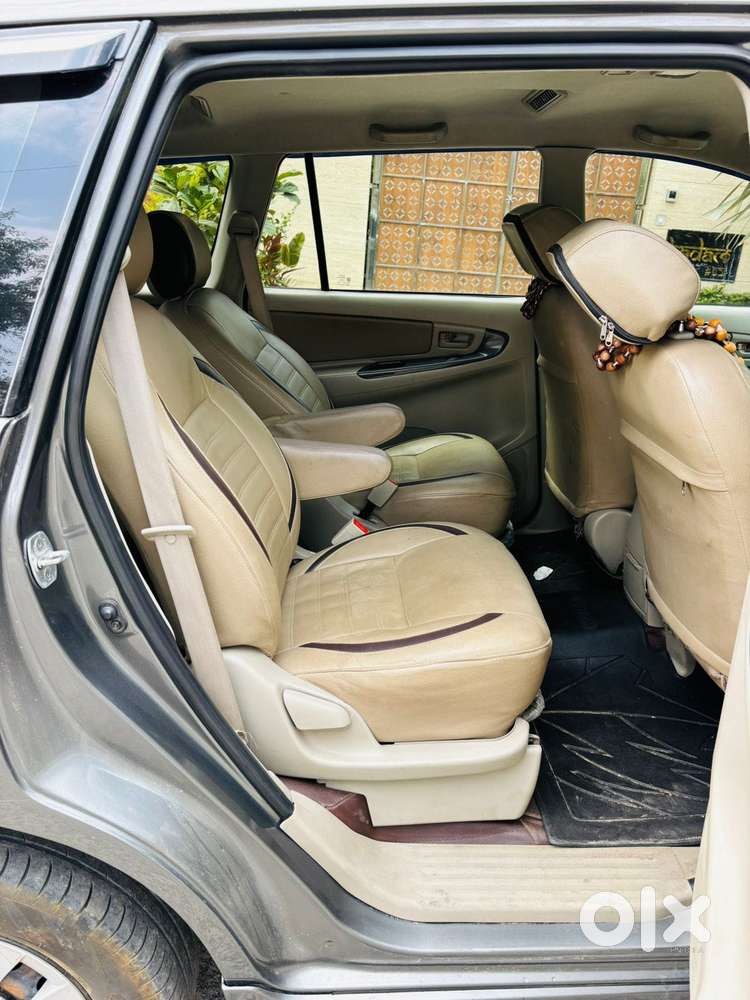 Toyota Innova 2.5 G (diesel) 7 Seater, 2013, Diesel