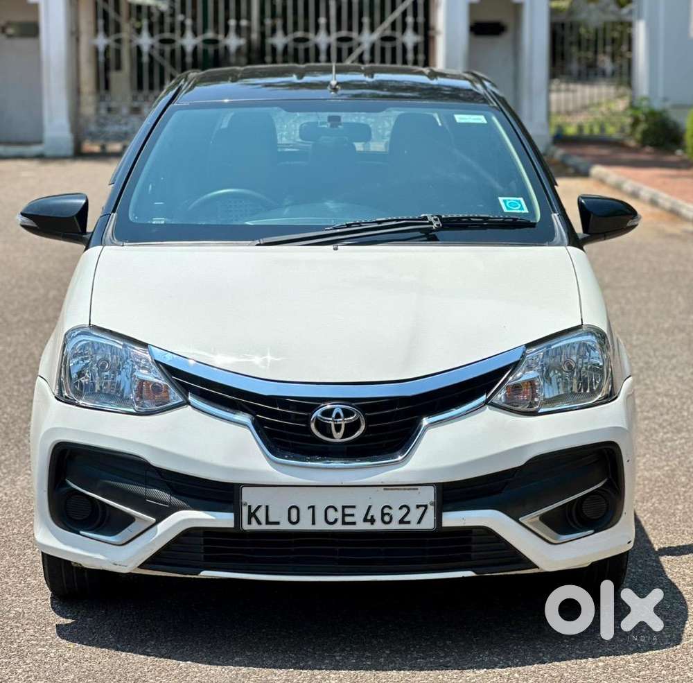 2018 Toyota Etios Liva Diesel V Dual Tone