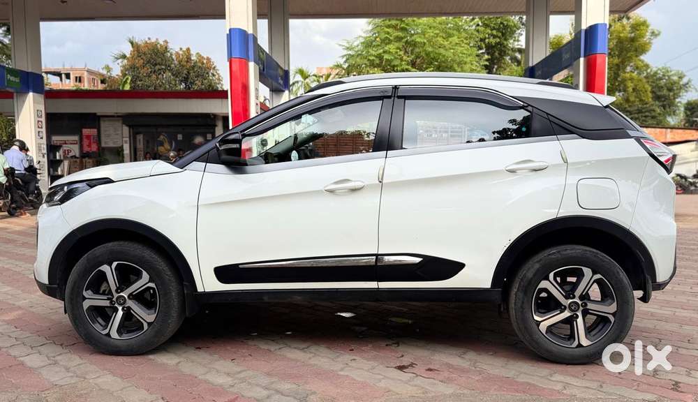 Tata Nexon 1.2 Revotron Xz Plus, 2022, Petrol
