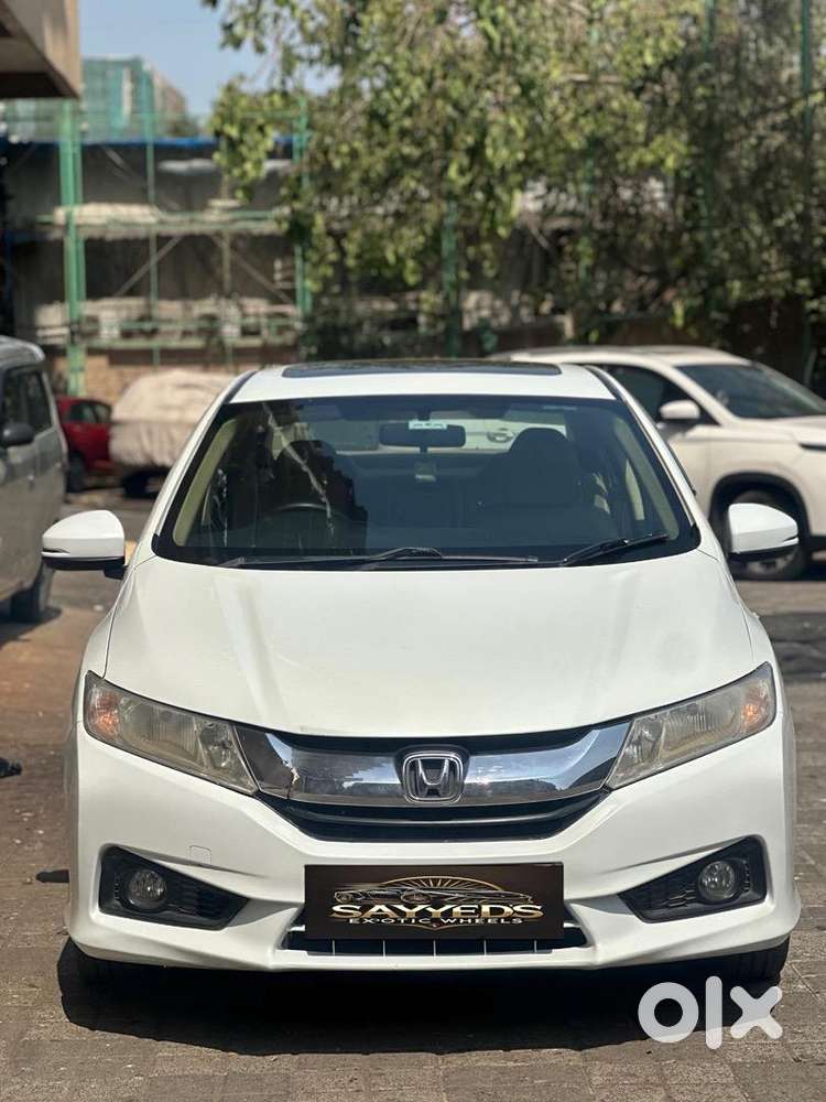 Honda Petrol  2015-december Sunroof