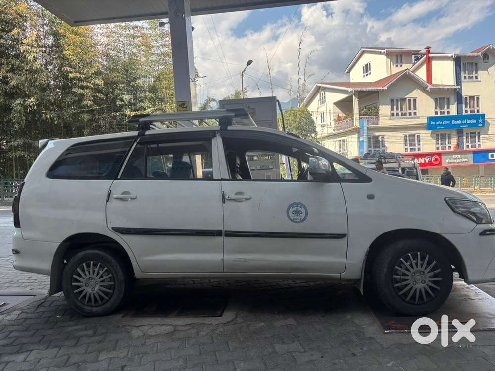 Toyota Innova 2016 Diesel Well Maintained