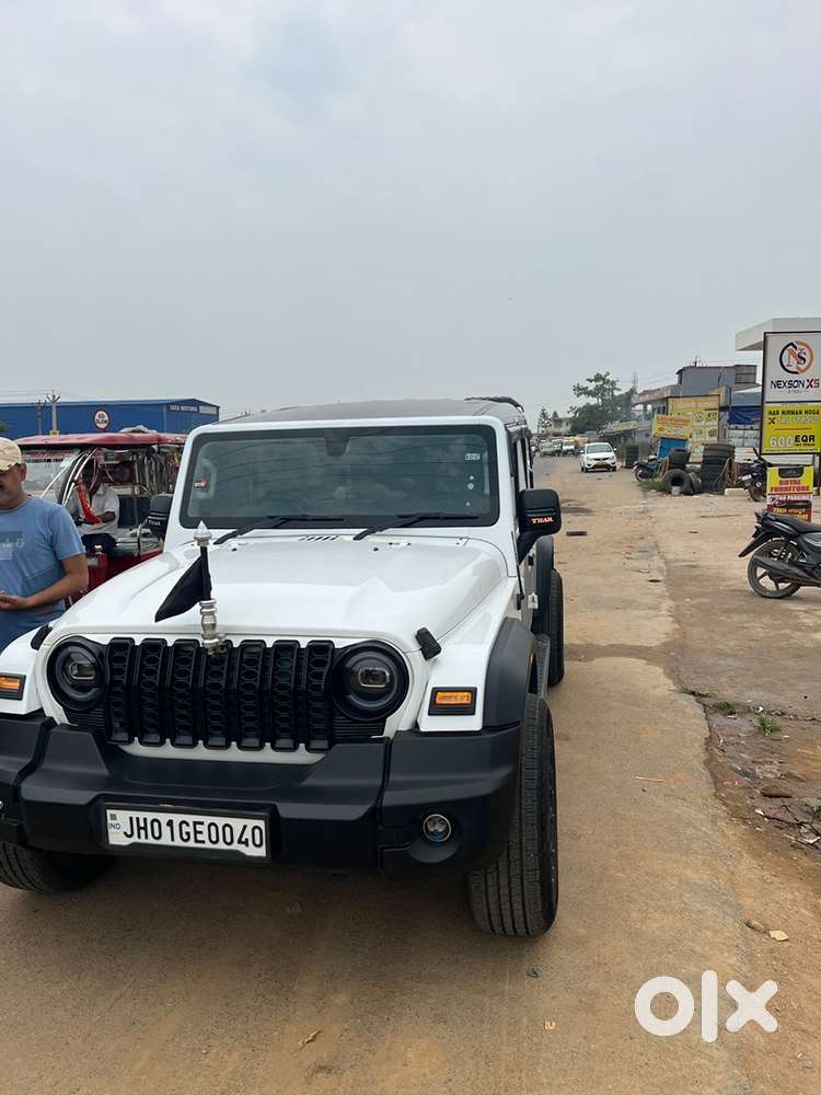Mahindra Thar Roxx Petrol 2025