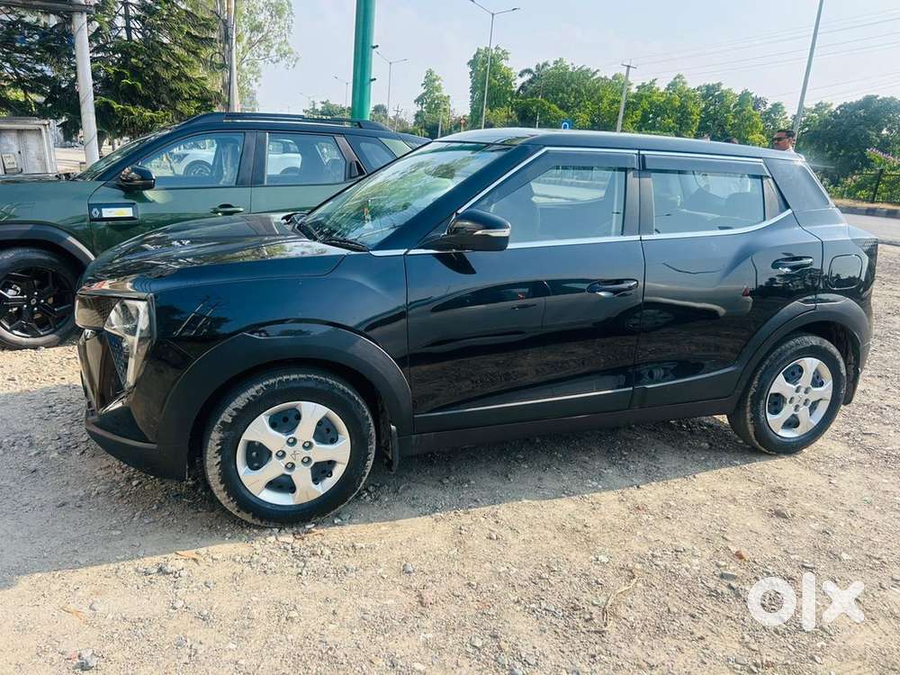 Mahindra Xuv 3xo Mx3 Petrol Manual 2025