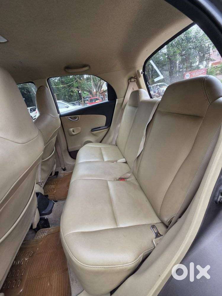 Honda Brio 2011-2013 V Mt, 2013, Petrol