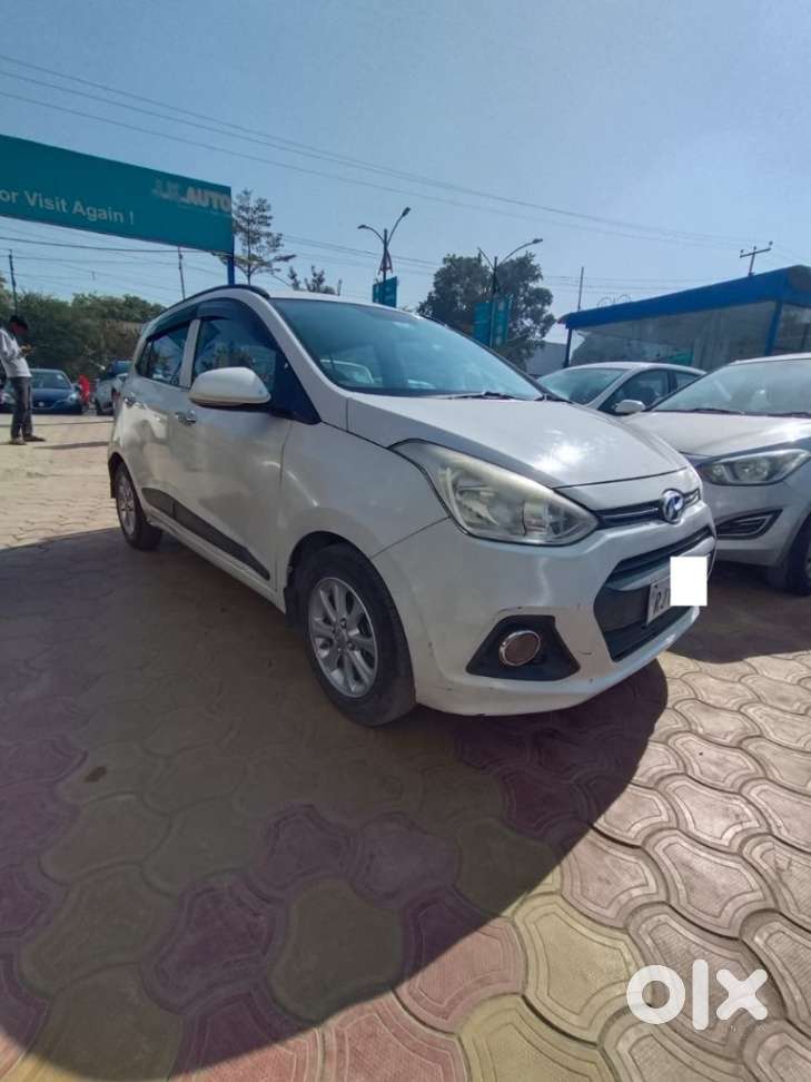 Hyundai I10 Asta At, 2015, Petrol
