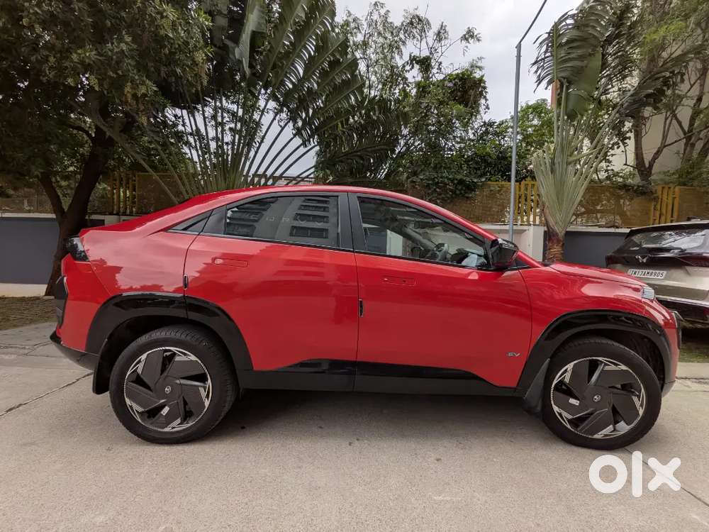 Tata Curvv Ev Top Model With Adas