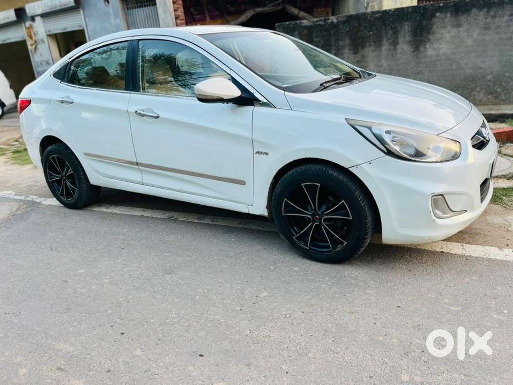 Hyundai Verna 2013 Diesel 128000 Km Driven
