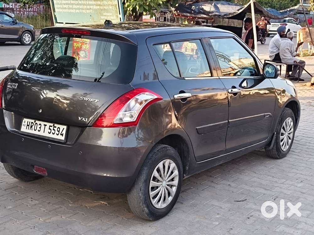 Maruti Suzuki Swift Vxi 1.2 Abs Bs-iv, 2015, Petrol