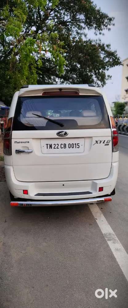 Mahindra Xylo 2012