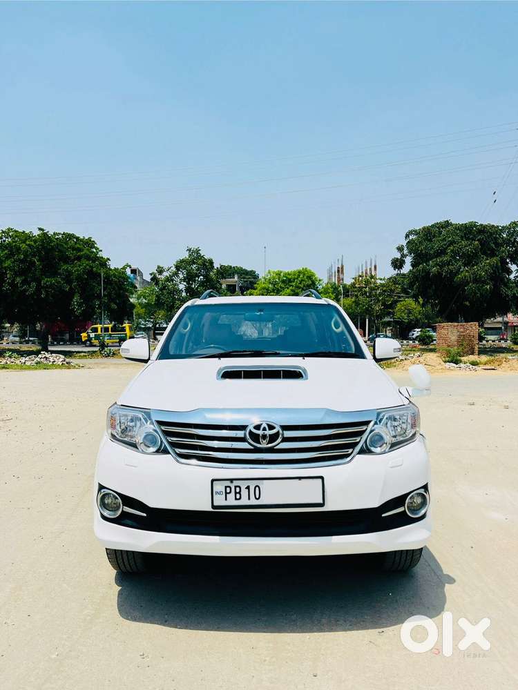 Toyota Fortuner 3.0 4x2 Automatic, 2012, Diesel