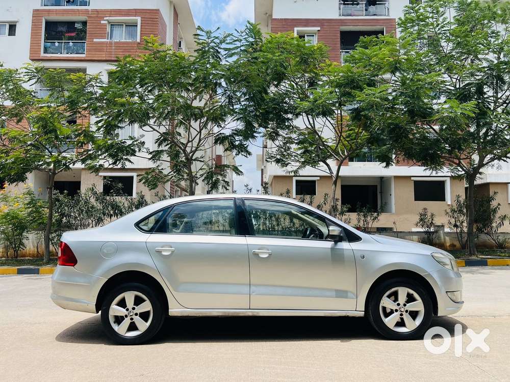 Skoda Rapid 1.5 Tdi At Elegance Plus, 2015, Diesel