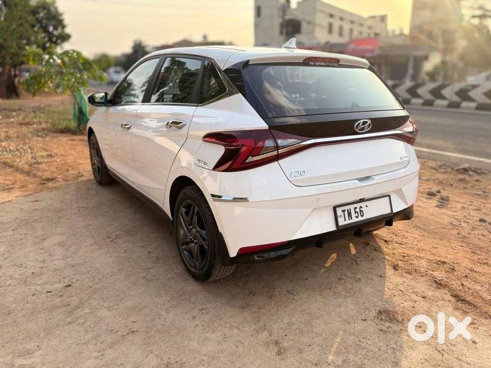 Hyundai I20 Sportz 1.2 Ivt, 2023, Petrol