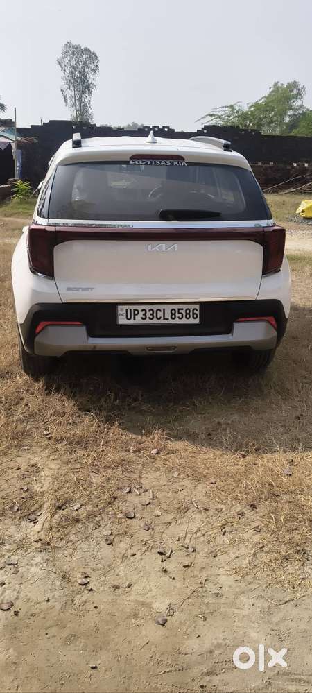 Showroom Condition Sunroof Automatic Climate Tuchscreen Etc