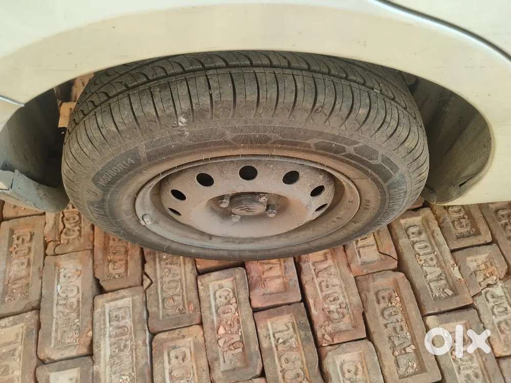 Maruti Suzuki Dzire 2022 Petrol 126000 Km Driven