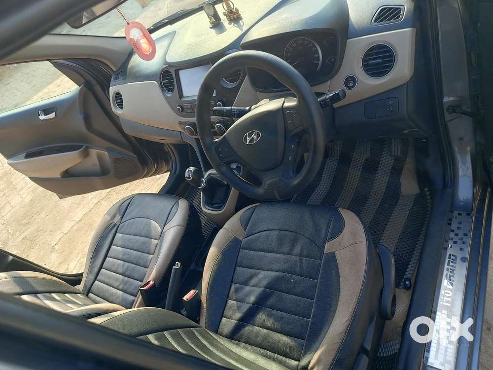 Hyundai Grand I10 Asta Option, 2017, Petrol