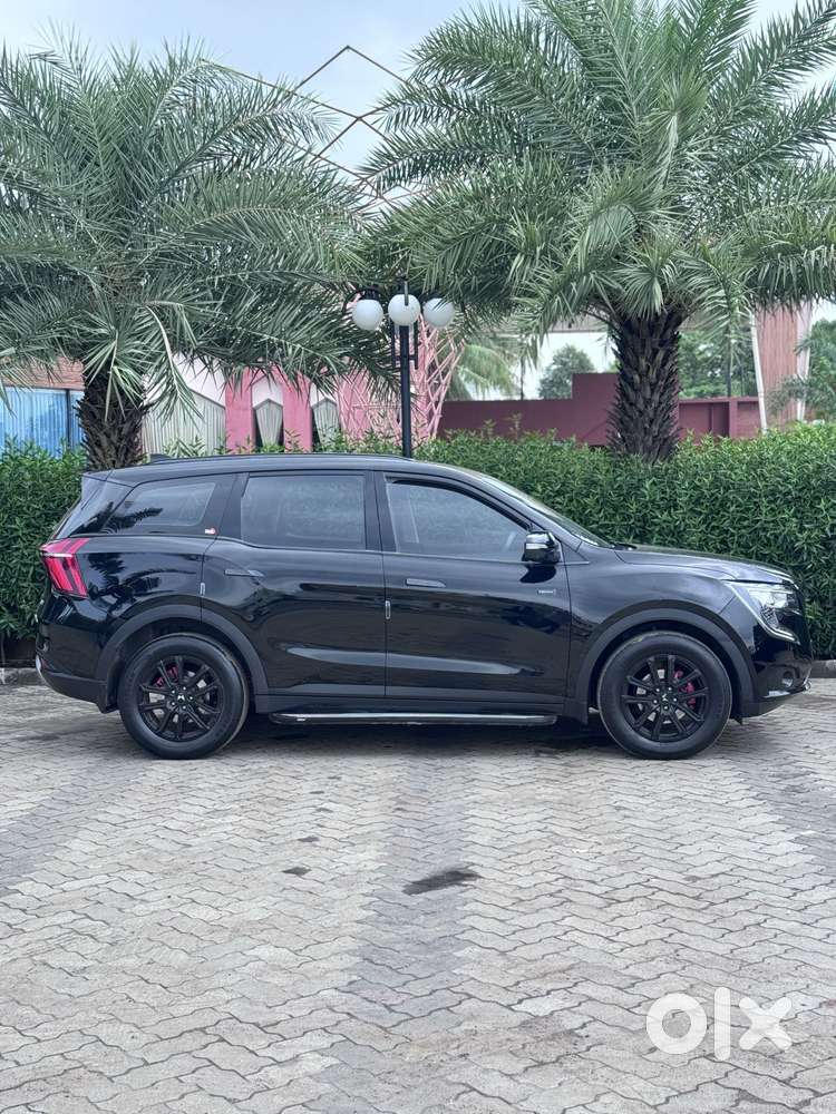 Mahindra Xuv700 2.2 Ax 7 Diesel At Luxury Pack Str, 2026, Diesel