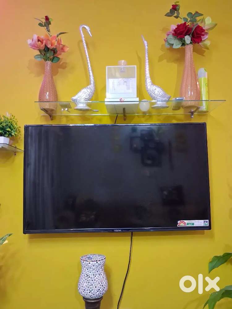 ONIDA TV 43 INCHES, bas screen nhi aati baki sab thk h