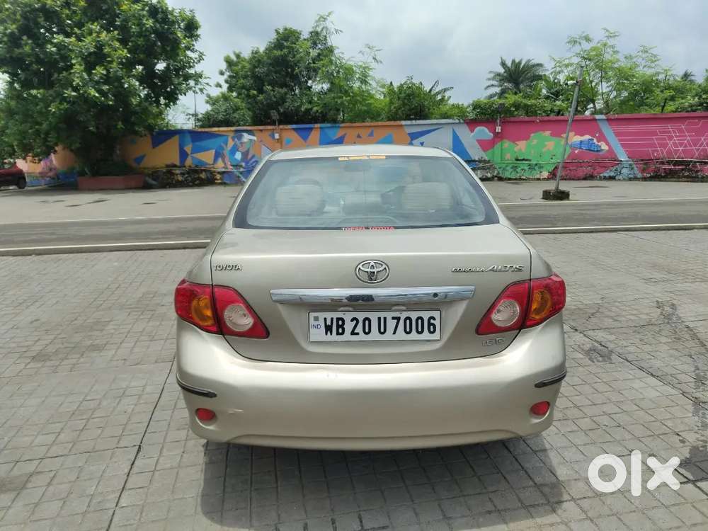 Toyota Corolla Altis 2010