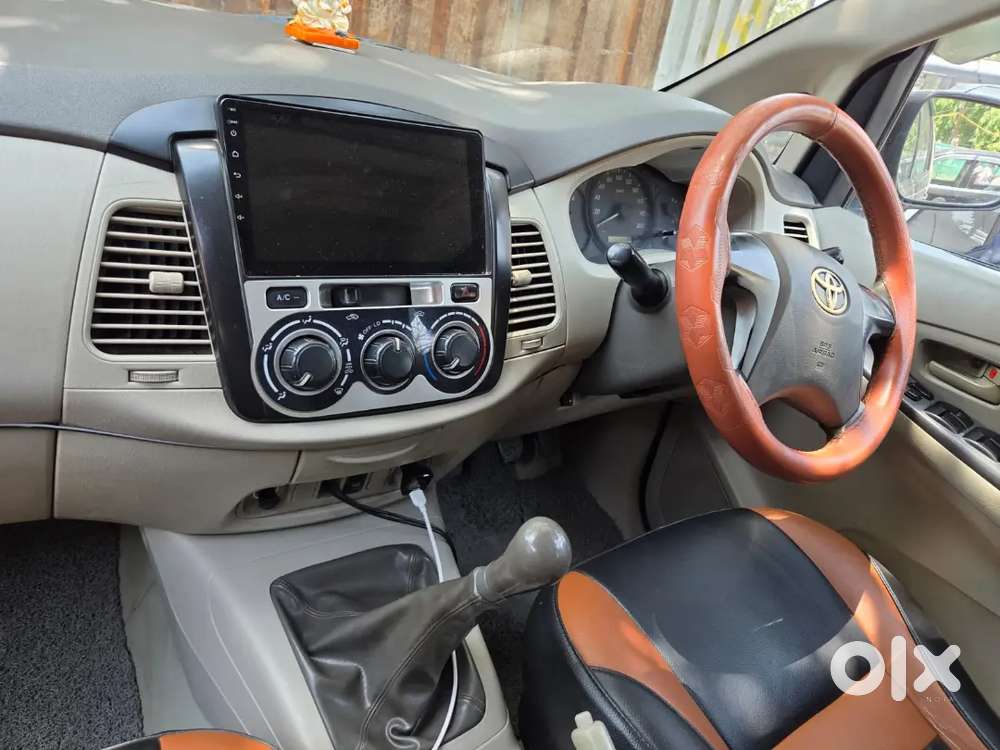 Toyota Innova 2012 Diesel 300000 Km Driven