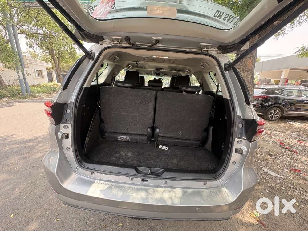 Toyota Fortuner 2023 Petrol Well Maintained