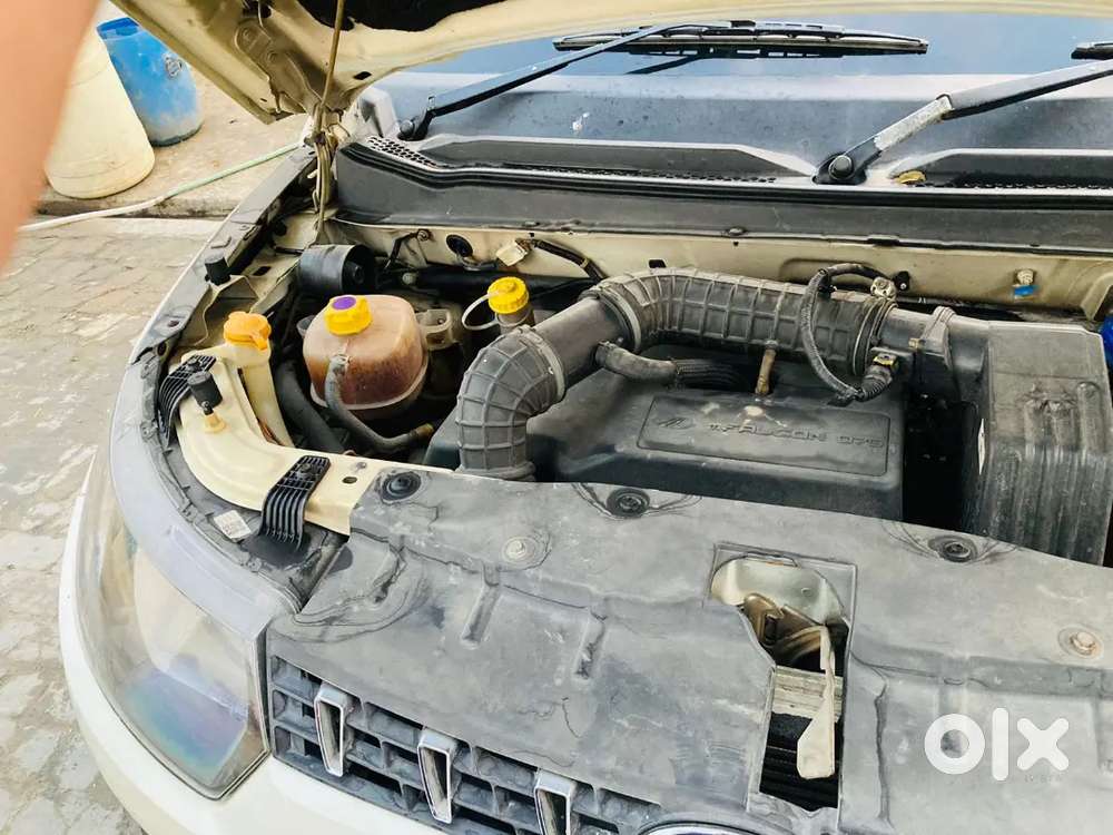 Mahindra Kuv 100 2016