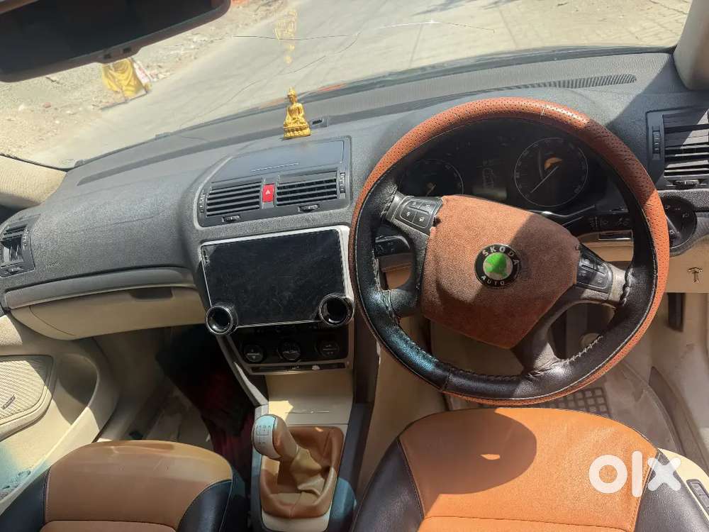 Good Condition Skoda Laura At Best Price