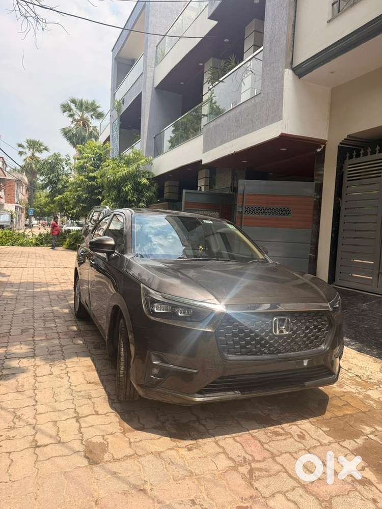 Honda Amaze Petrol 2025