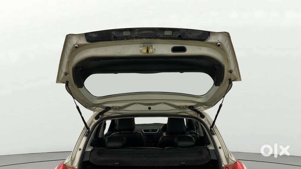 Maruti Suzuki Swift Vxi, 2015, Petrol