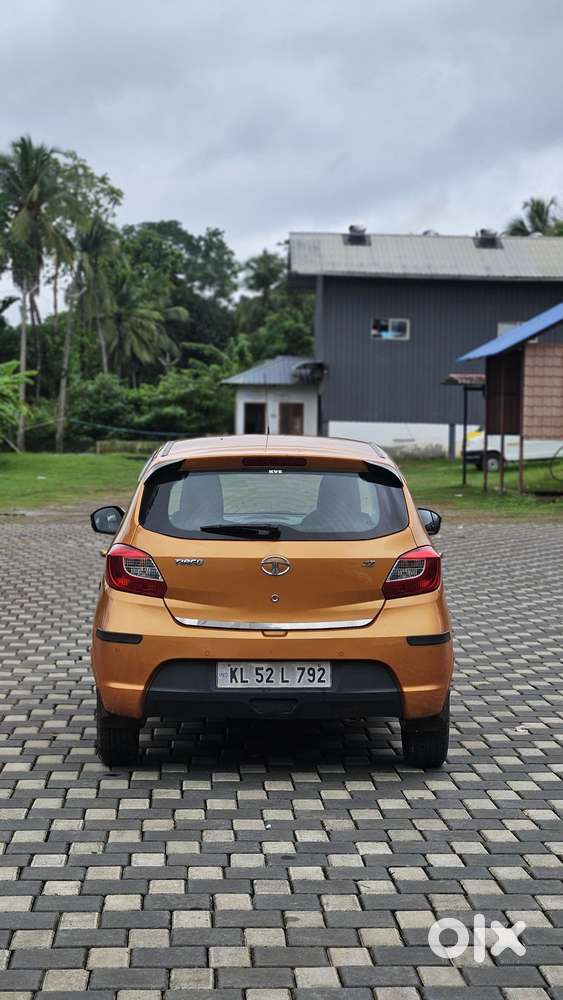 Tata Tiago Xz, 2016, Petrol